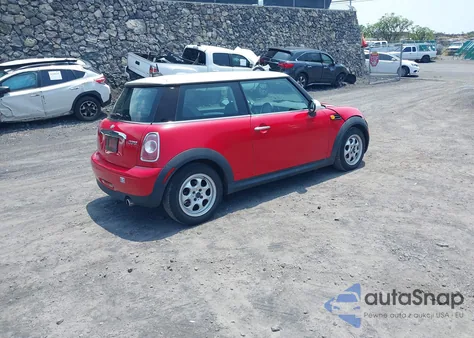2013 Mini Hardtop Cooper из США, поврежденный, VIN WMWSU3C58DT371771